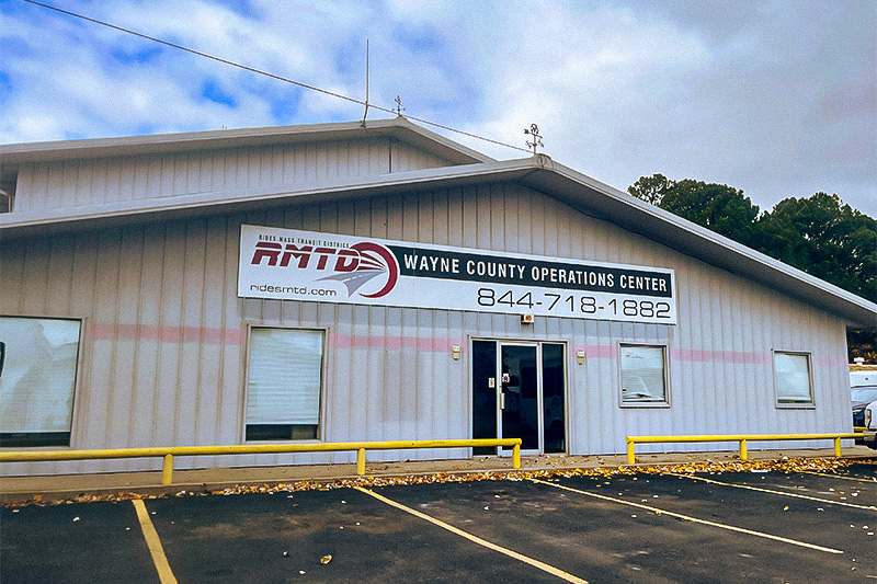 exterior photo of the RMTD Fairfield, Illinois location